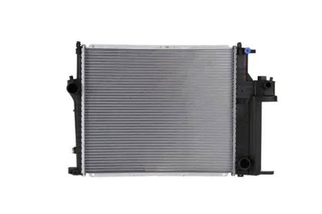 Радіатор охолодження двигуна 60743A NISSENS