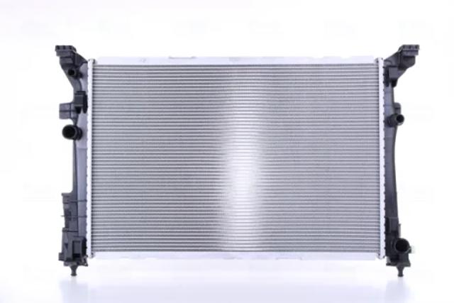 Радіатор системи охолодження двигуна 627063 NISSENS