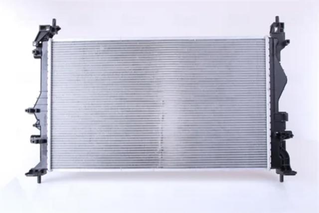 Радіатор 630785 NISSENS