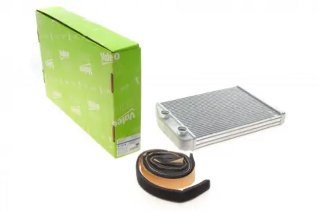 Теплообмінник 811514 VALEO