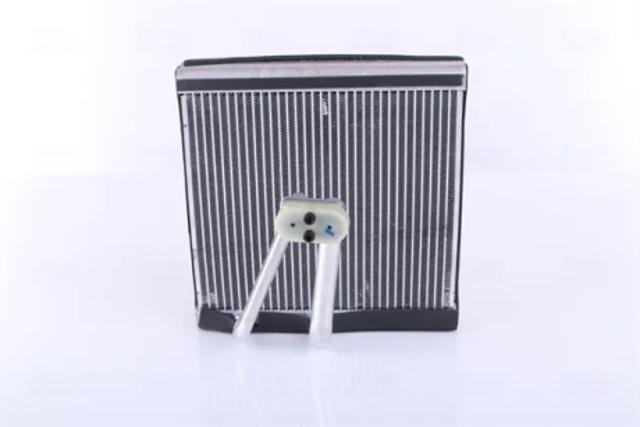 Випарник 92321 NISSENS