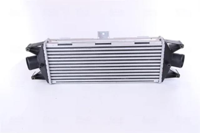 Радіатор интеркуллера 96727 NISSENS