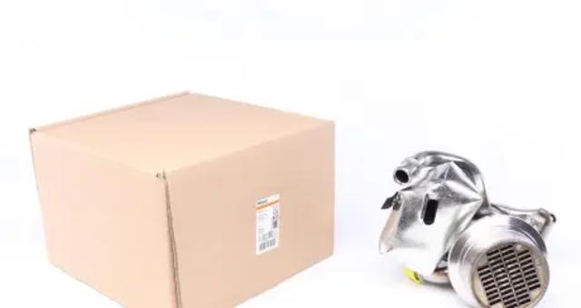 Радіатор системи рециркуляції ОГ CE18000P MAHLE