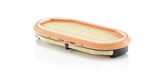 Автомобільний фільтр повітря CF2631 MANN