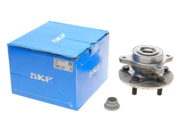Підшипник в зборі з маточиною передній VKBA6750 SKF