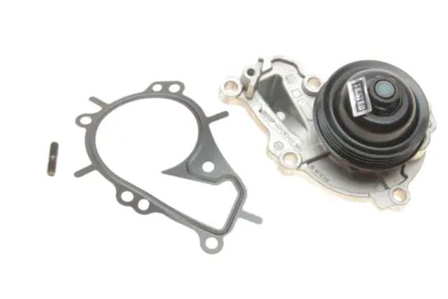 Насос системи охолодження VKPC83102 SKF
