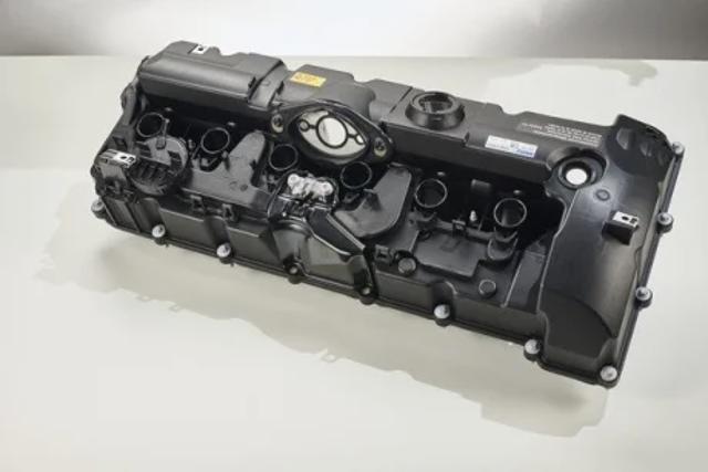 Кришка двигуна ZH21 MAHLE