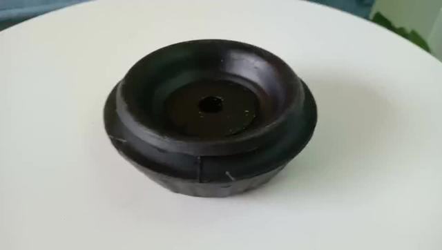 Кріплення переднього амортизатора 546111W000 HYUNDAI