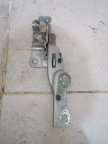 Завіс капота, правий 791202F000 HYUNDAI