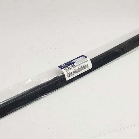 Молдинг опускного скла двері задньої, лівої 832101C001 HYUNDAI