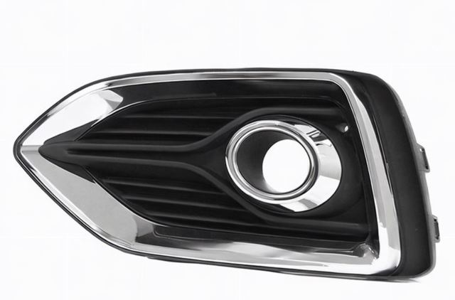 Решітка протитуманних фар ліва 86521H5010 HYUNDAI