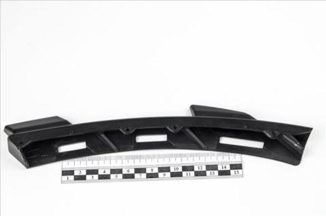 Праве кріплення переднього бампера 865841R000 HYUNDAI