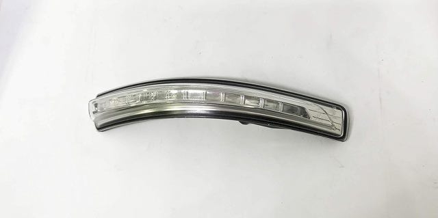Покажчик повороту дзеркала, правий 876241W000 HYUNDAI