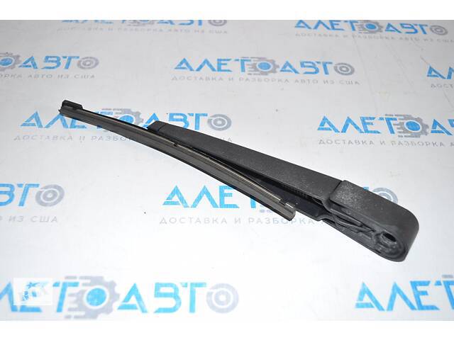 Важіль-поводок склоочисника заднього скла 988112V000 HYUNDAI