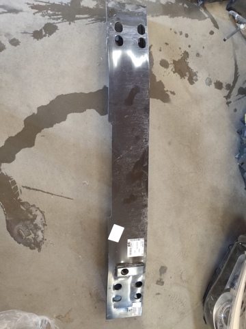 Балка бампера переднього 620305CA0A NISSAN