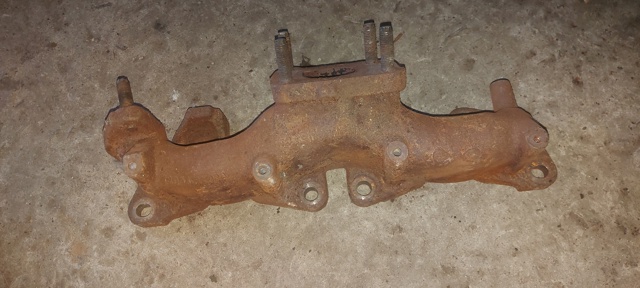 Газопроводи (колектор випускний) 140045X00A NISSAN