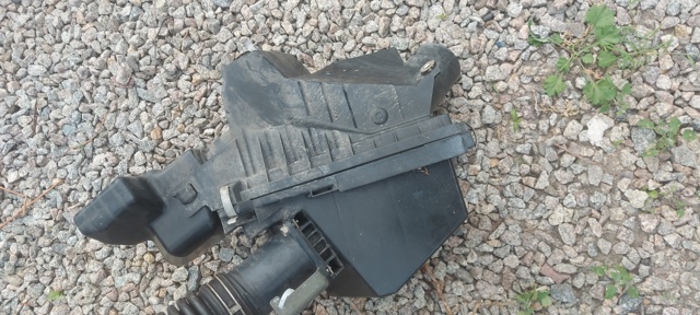 Корпус повітряного фільтра, нижня частина 1652895F0B NISSAN