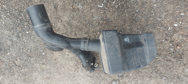 Резонатор повітряного фільтра 1658595F0D NISSAN