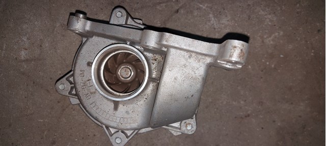 Насос охолоджуючої рідини 251002F000 HYUNDAI