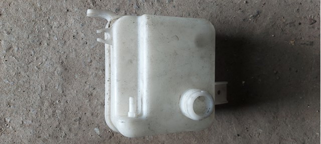 Бачок для води Hyundai Tucson 2