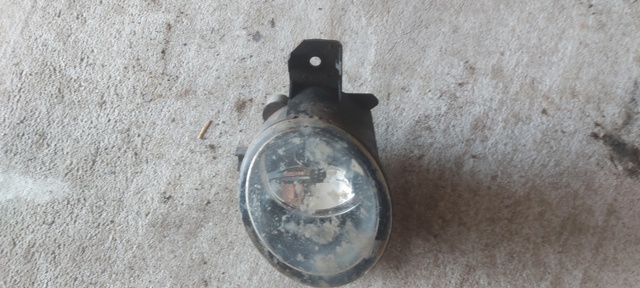 Протитуманка права 2615089929 NISSAN