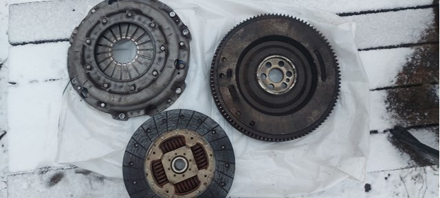 Комплект зчеплення (3 частини) 300017F025 NISSAN