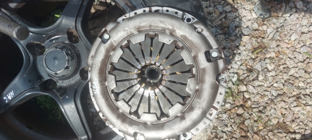 Пелюстковий кошик зчеплення 3021095F0B NISSAN