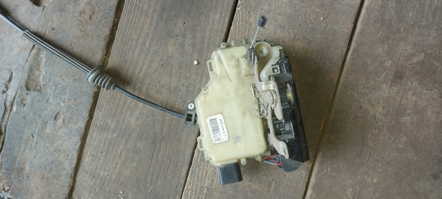 Замок дверей водія Фольксваген Транспортер T5