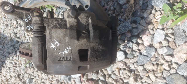 Супорт гальмівний, передній, правий 4100195F0A NISSAN