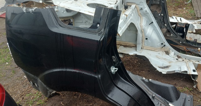 Бічна частина задні праві 5301B112 MITSUBISHI