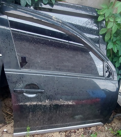 Дверка передня права 5700A278 MITSUBISHI