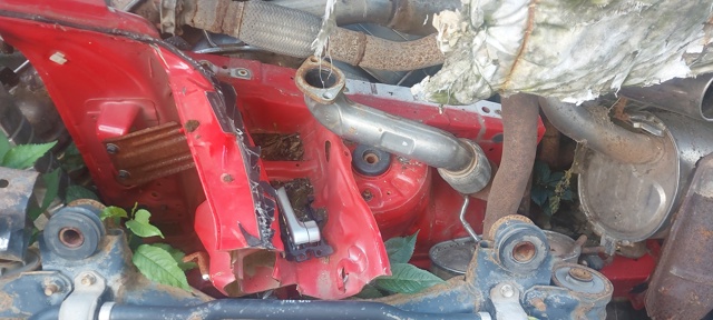 Чверть передня ліва 646012F010 HYUNDAI