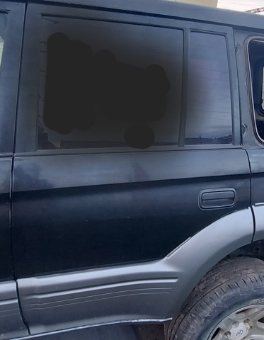 Двері пасажирськи задні ліві 6700460170 TOYOTA