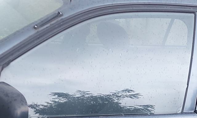 Скло передніх дверей, лівих 6810220150 TOYOTA