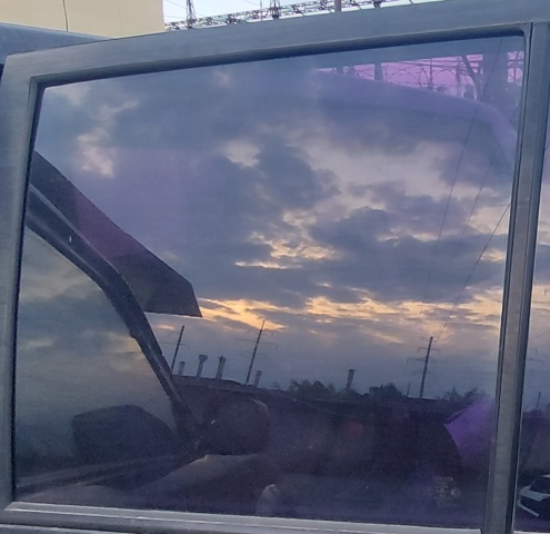 Скло задньої двері лівої 6811460100 TOYOTA
