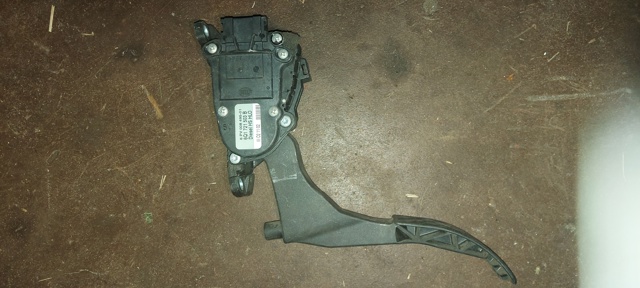 Підаль газу Сеат Ібіца III