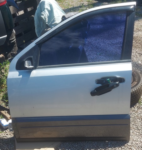 Водійські двері 760033E111 HYUNDAI