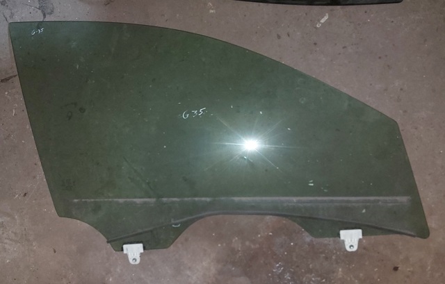 Скло пасажирських дверей 80300JK000 NISSAN