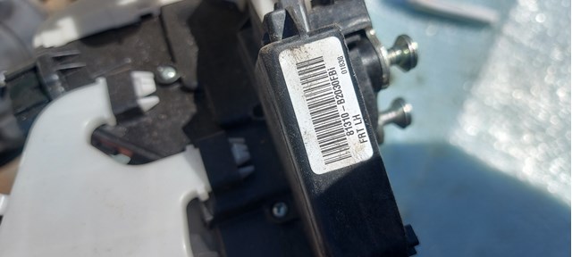 Замок дверей водія 81310B2030 HYUNDAI