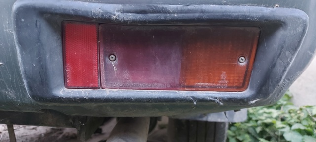 Ліхтар заднього бампера, правий 8155060520 TOYOTA