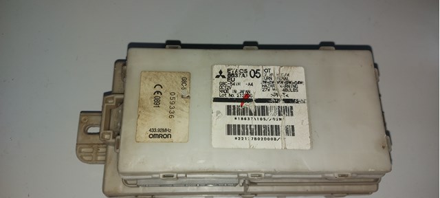 Монтажний блок 8637A105 MITSUBISHI