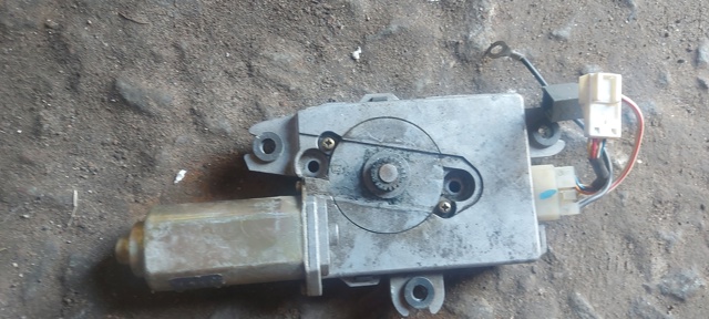 Двигун приводу люка 912958H320 NISSAN