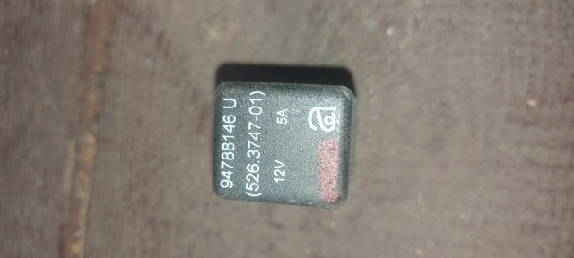 Реле управління двірниками 94788146 GM