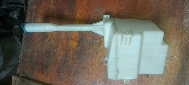 Бачок для омивайки 986102B000 HYUNDAI