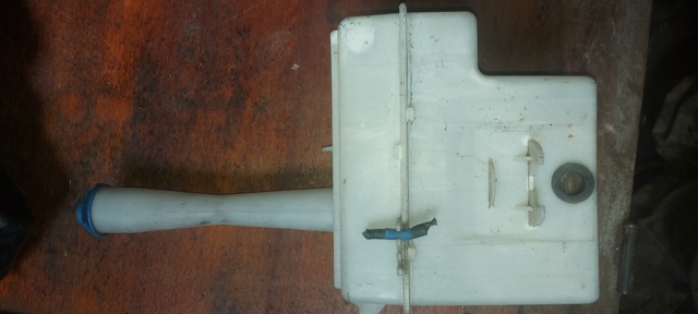 Бачок склоомивача 986102H000 HYUNDAI