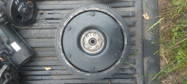 Маховик двигуна MD374117 MITSUBISHI