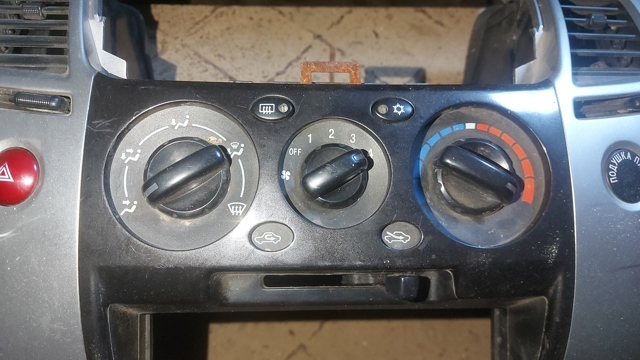 Блок управління кондиціонером MN123596 MITSUBISHI