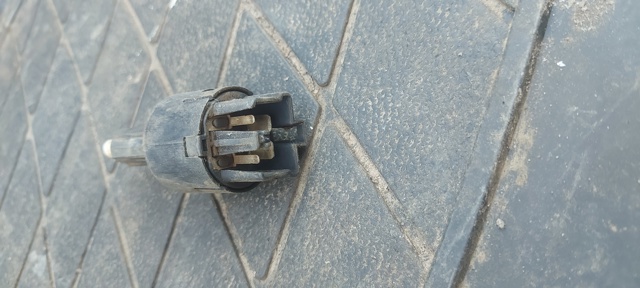 Датчик педалі гальма MR141211 MITSUBISHI