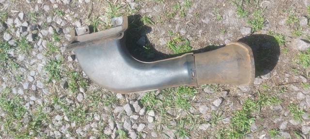 Повітроприймач MR404731 MITSUBISHI
