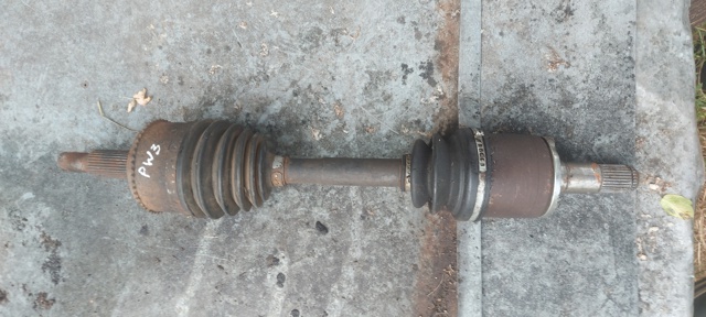 Піввісь передня, права MR453384 MITSUBISHI